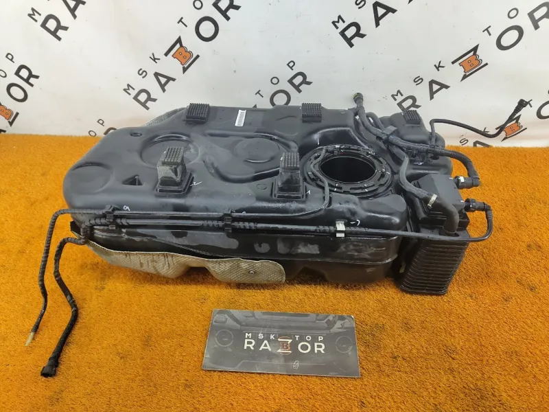 Бак топливный