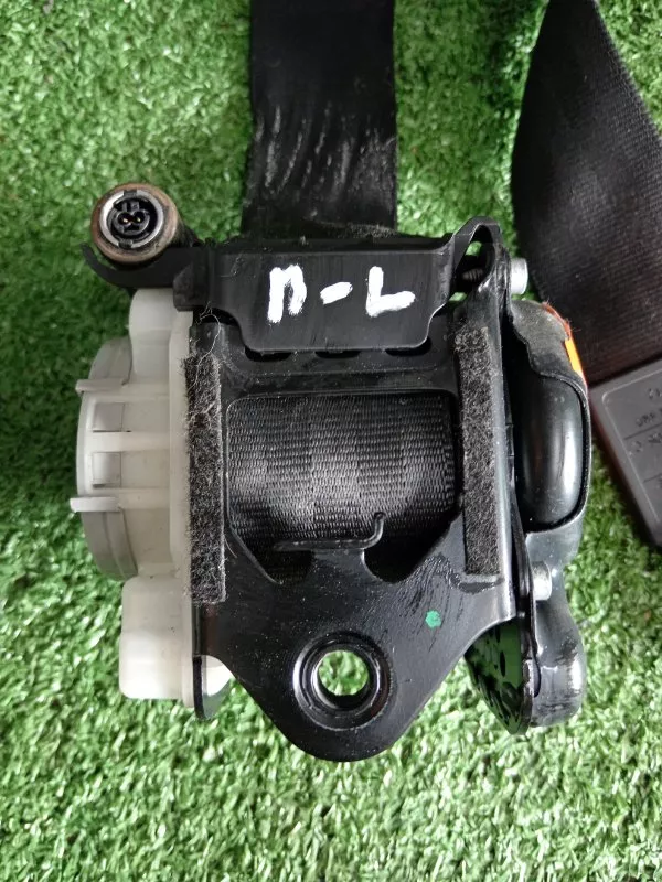 Ремень безопасности Audi A1 2012 8X3857706CV04 1 CAXA 47536, передний левый