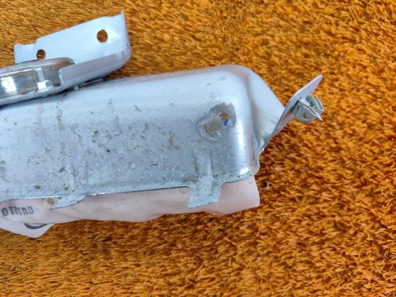 Подушка безопасности пассажира