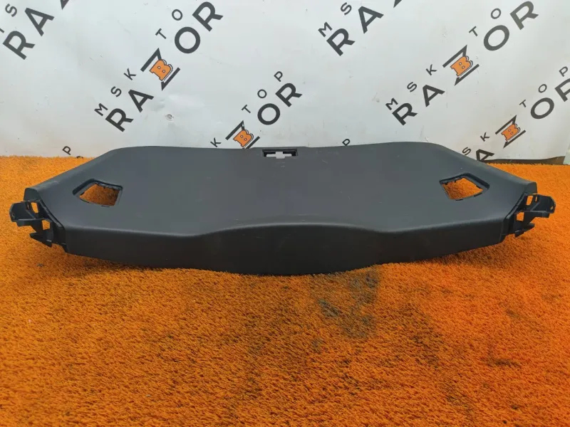 Обшивка двери багажника