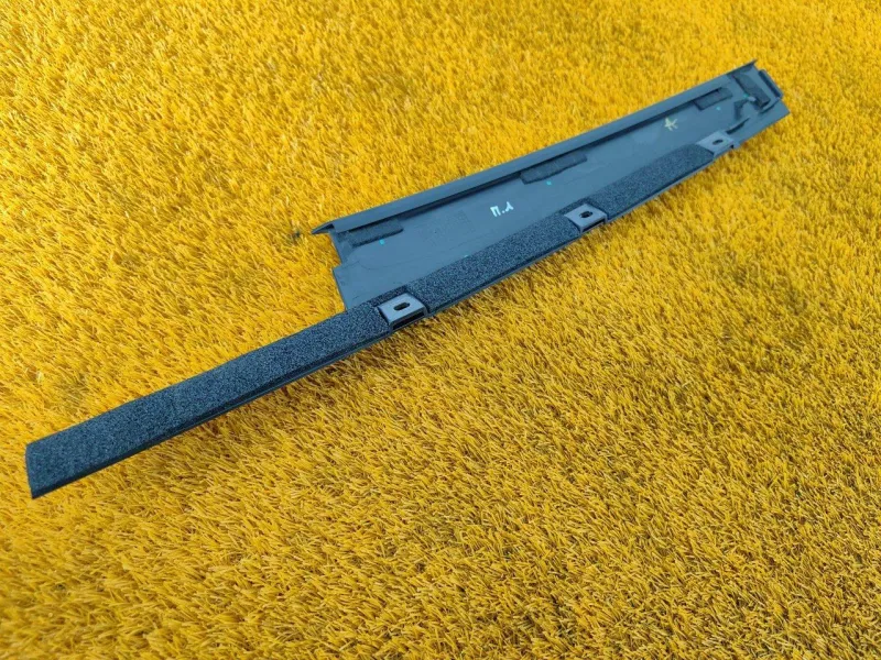 Молдинг двери