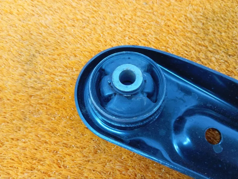 Рычаг подвески