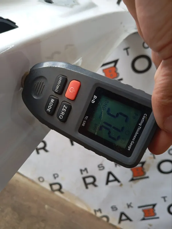 Порог с центральной стойкой