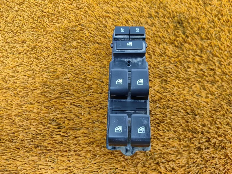 Блок стеклоподъемников Changan UNI-V 2023 3746050CN04, передний левый