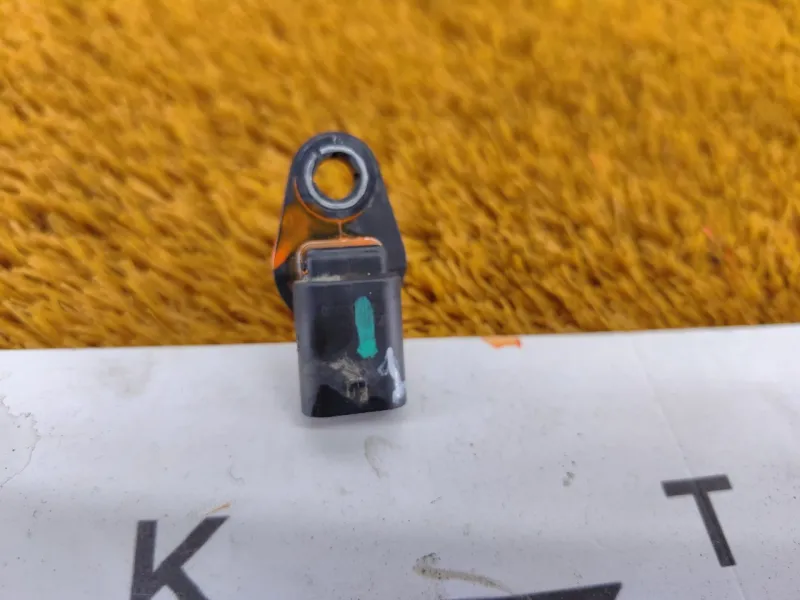 Датчик положения распредвала