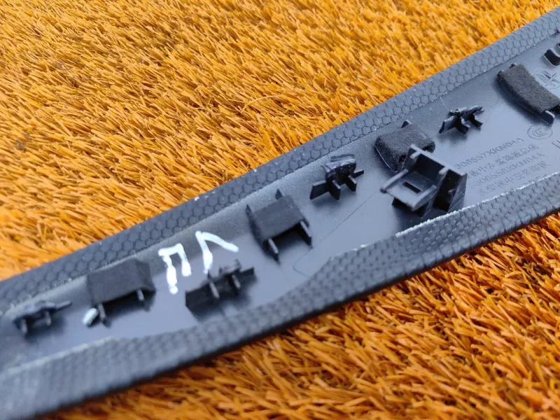 Накладка на торпедо