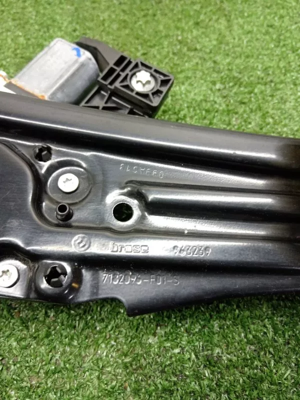 Стеклоподъемник BMW 7-Series 2009 51357182616 F01, задний правый