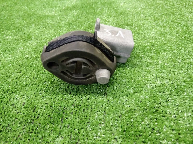 Крепление глушителя Audi A5 2019 4M0253147C 2 CYR, заднее левое