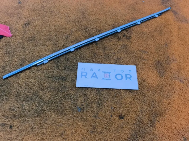 Молдинг стекла