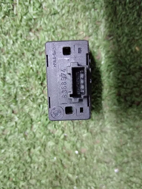 Кнопка стеклоподъемника