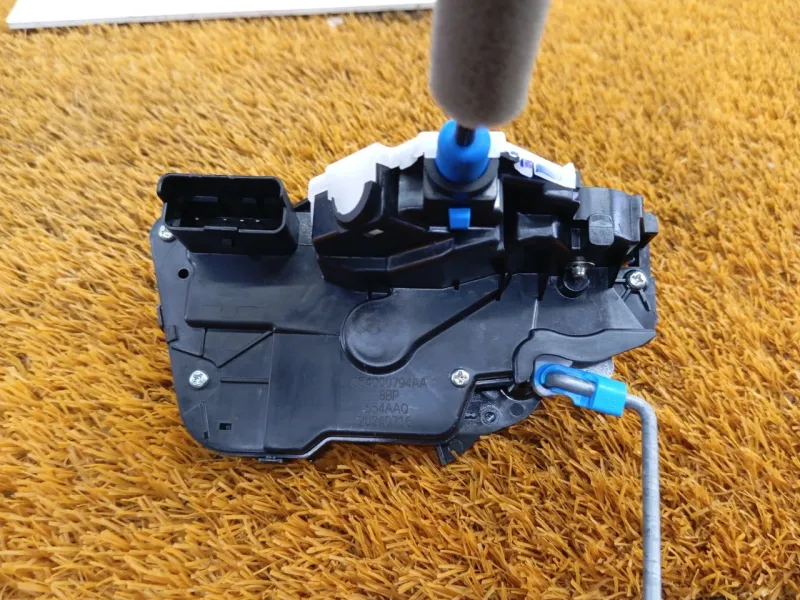 Замок двери