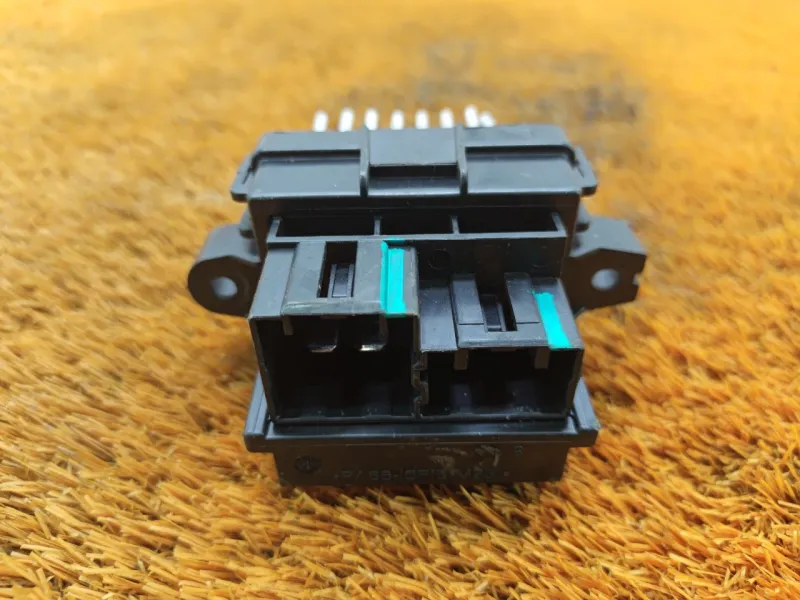 Резистор отопителя