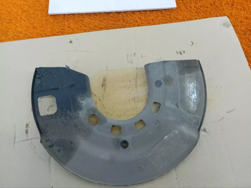 Пыльник тормозного диска