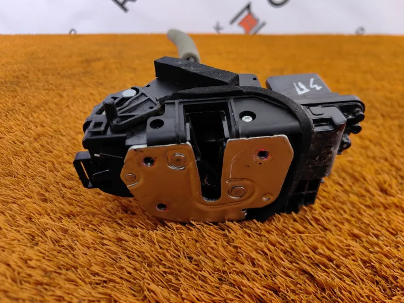 Замок двери