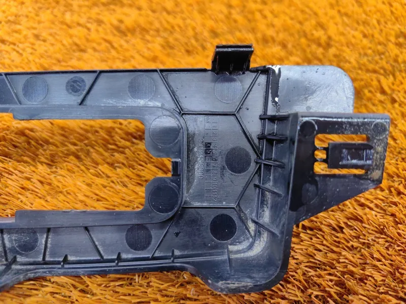 Накладка крышки багажника