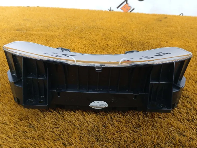 Панель приборов