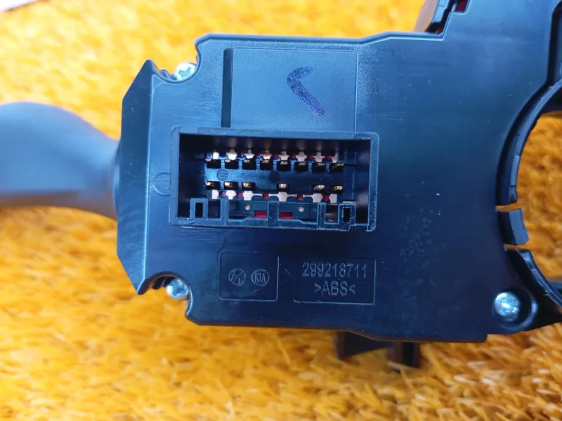 Переключатель подрулевой