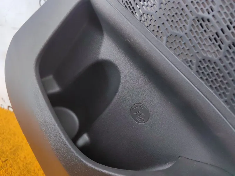 Обшивка двери