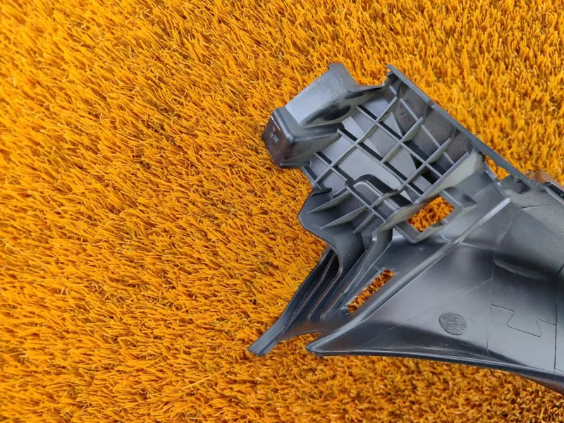 Накладка крышки багажника