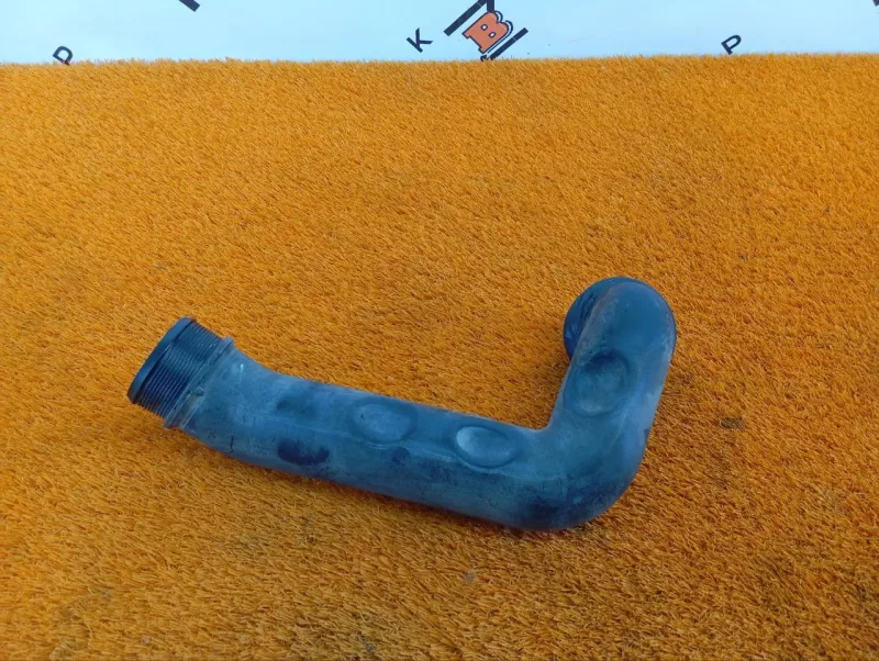 Патрубок интеркулера