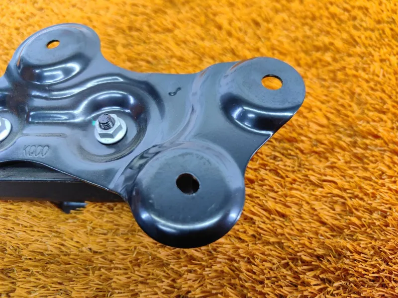 Демпфер крышки багажника