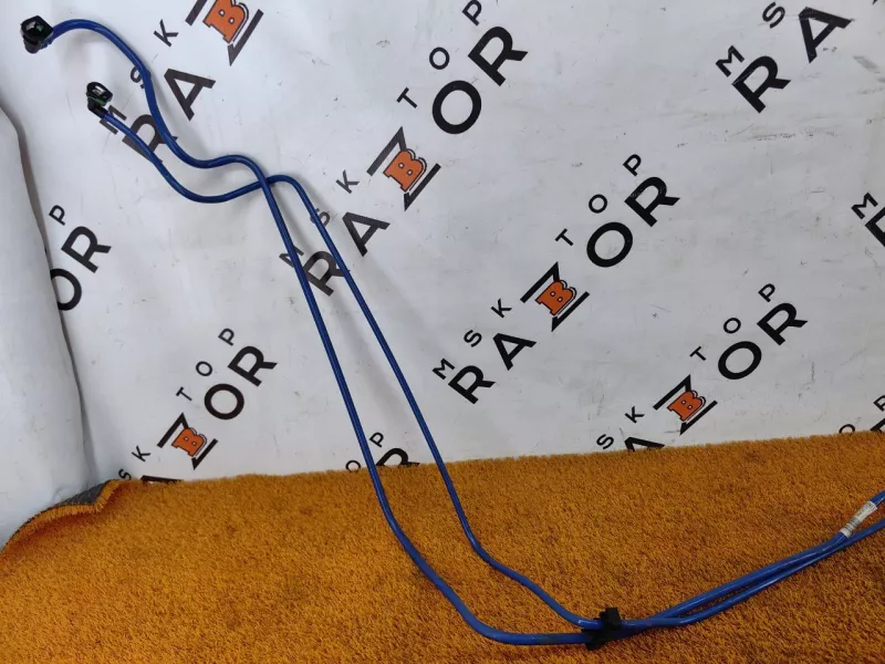 Трубка топливная