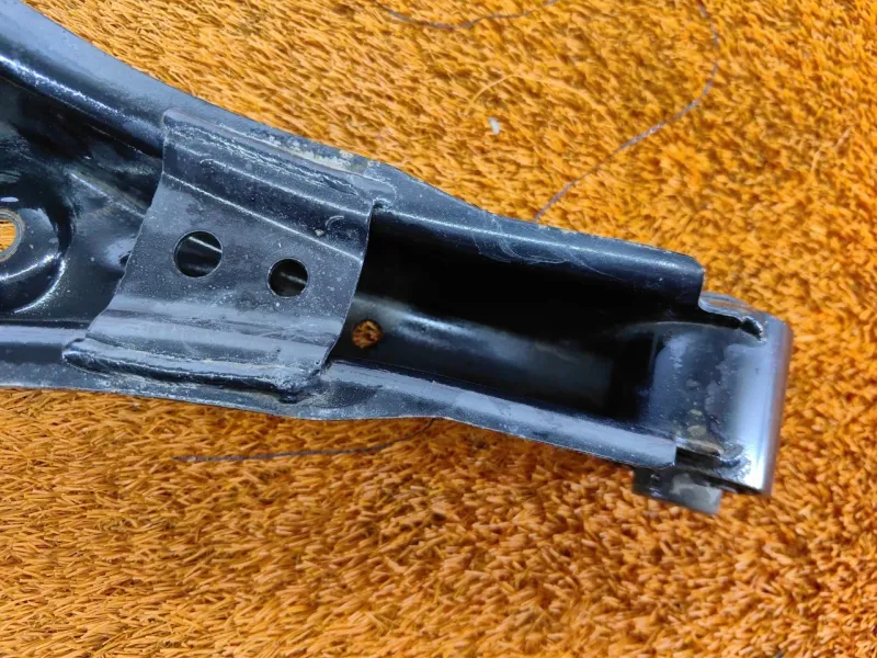 Рычаг подвески