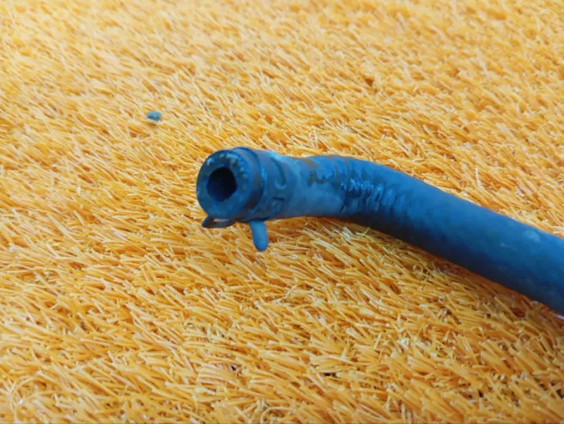 Трубка системы охлаждения