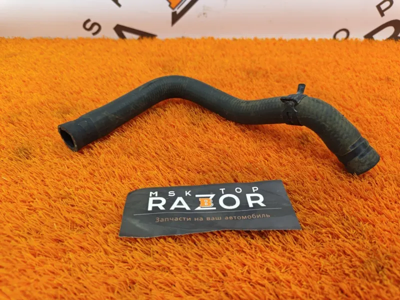 Патрубок системы охлаждения