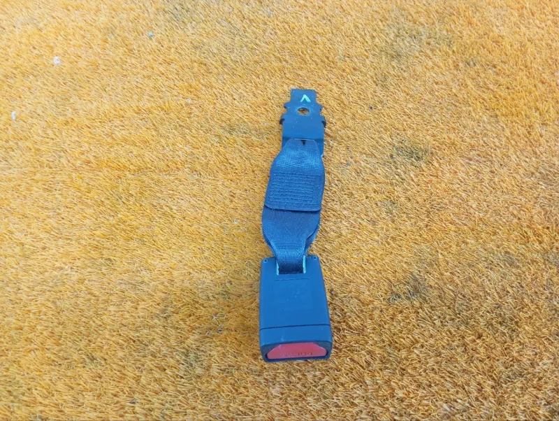 Ответная часть ремня безопасности