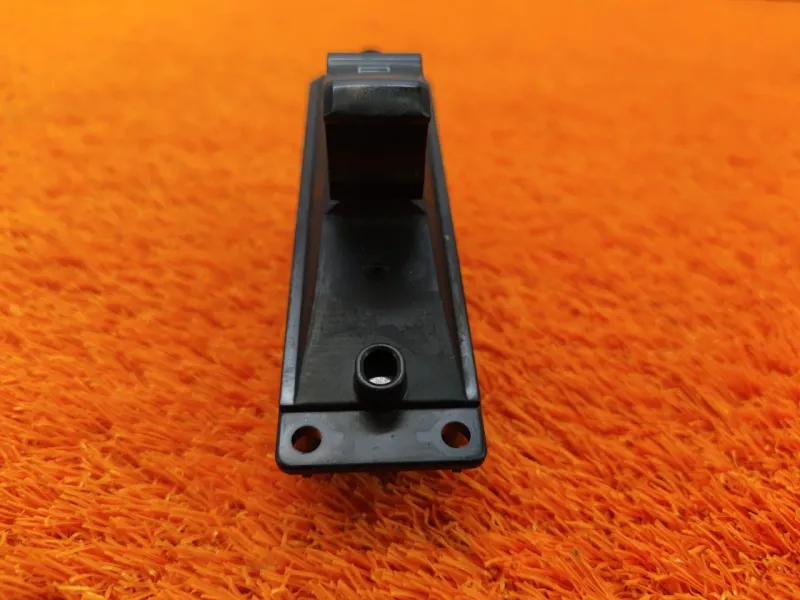 Кнопка стеклоподъемника