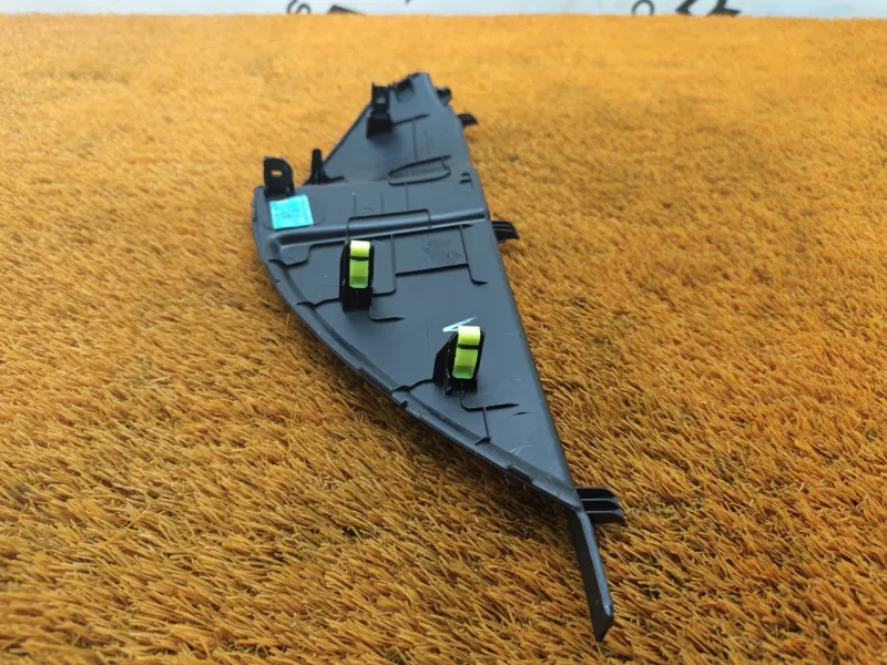 Накладка на торпедо