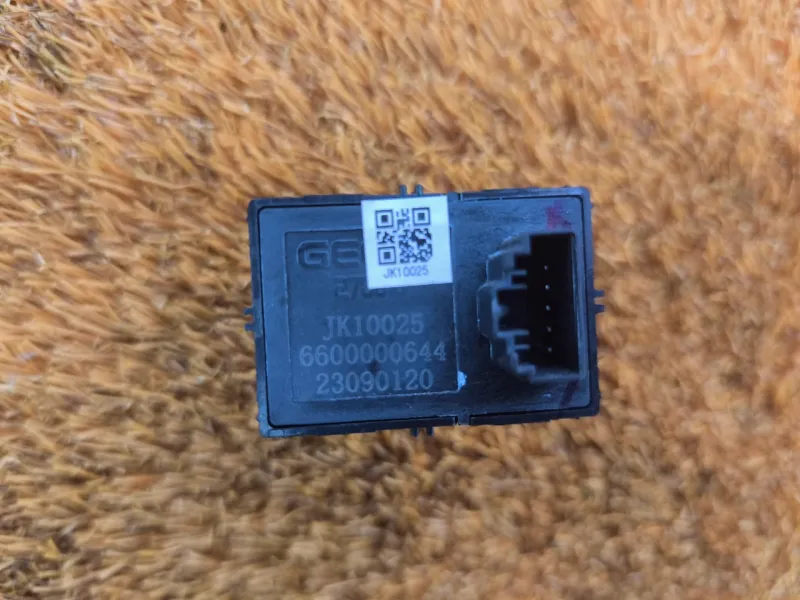 Кнопка стеклоподъемника