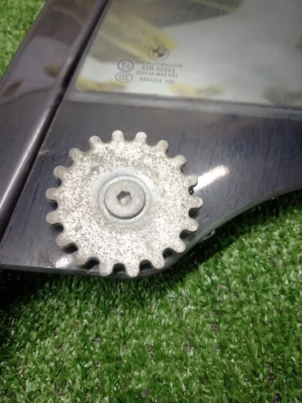 Форточка двери