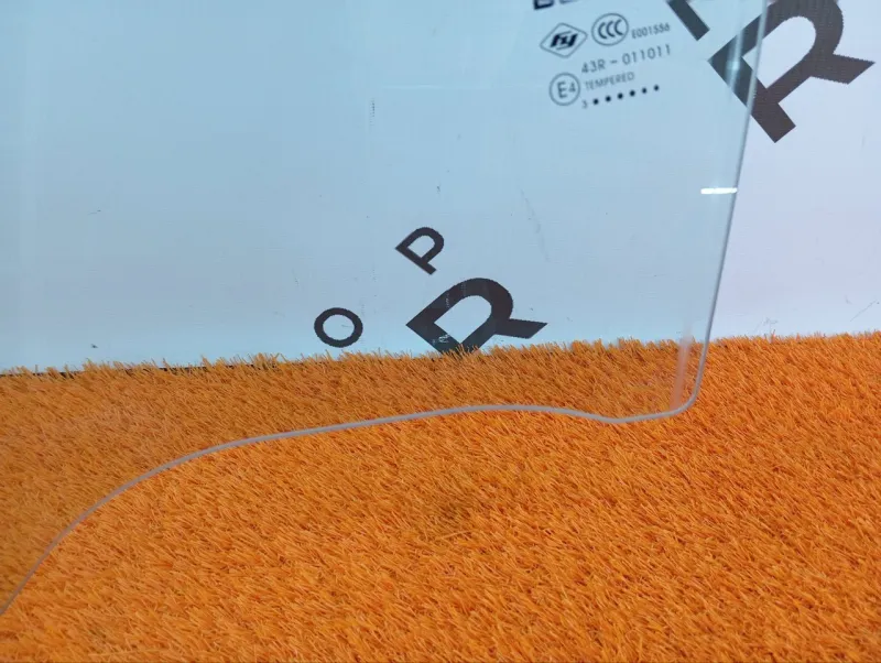 Стекло двери