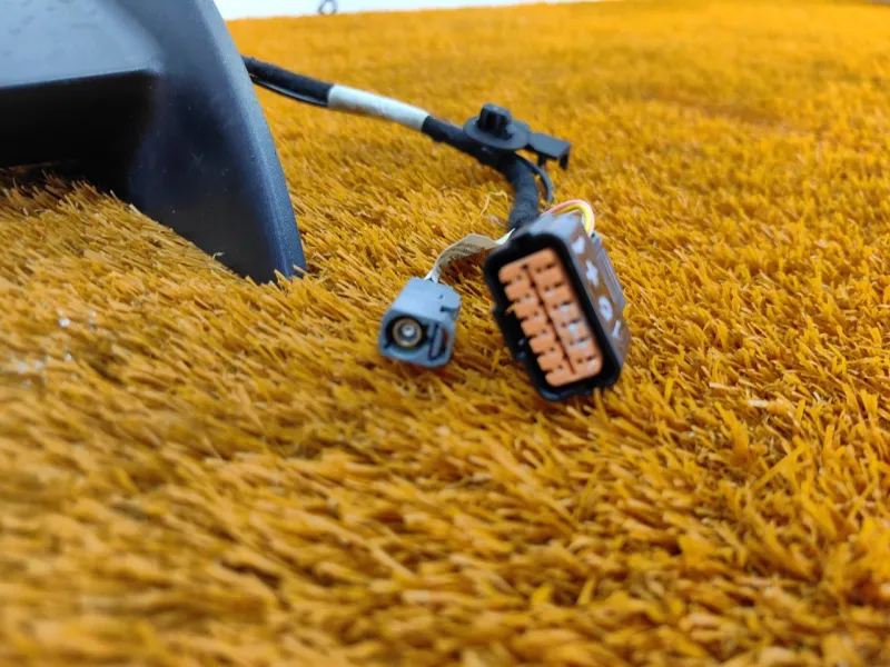 Зеркало боковое