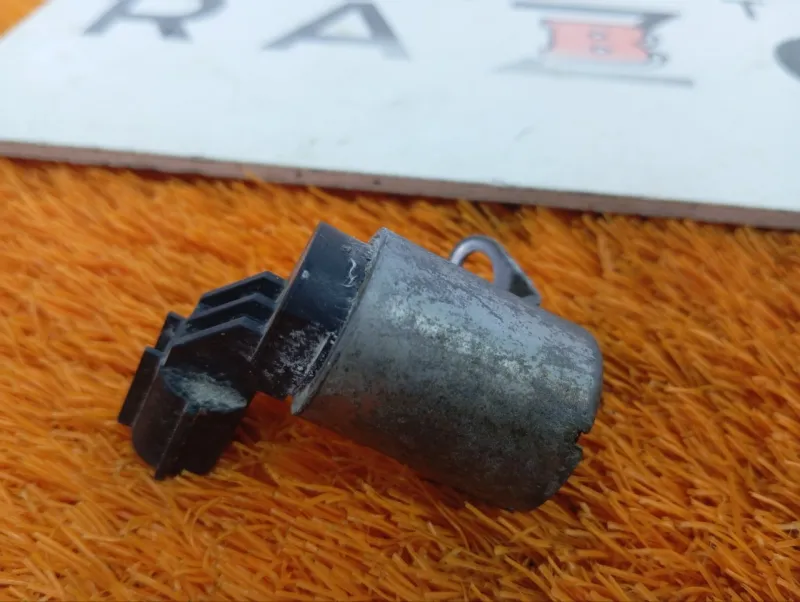 Клапан фазорегулятора