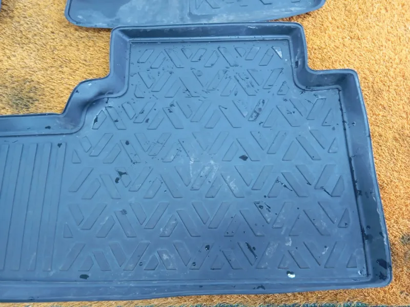 Коврик салона