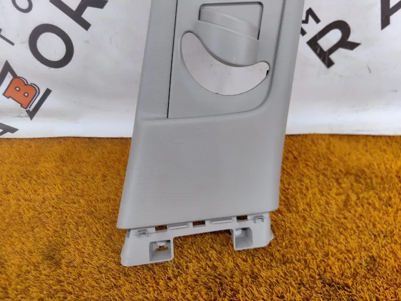 Накладка на стойку кузова