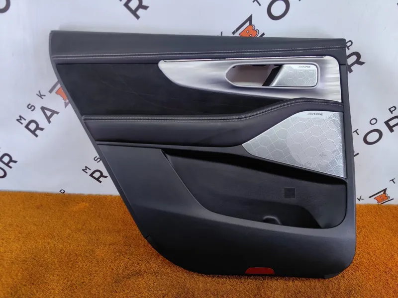 Обшивка двери