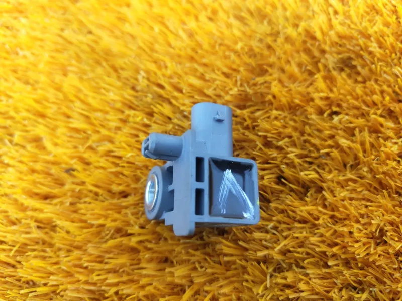 Датчик подушки безопасности