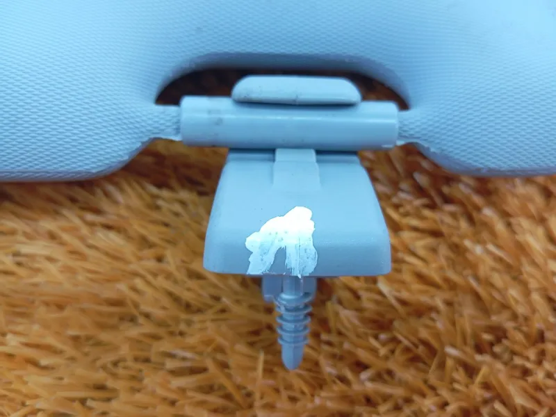 Козырек солнцезащитный