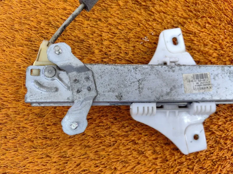 Стеклоподъемник