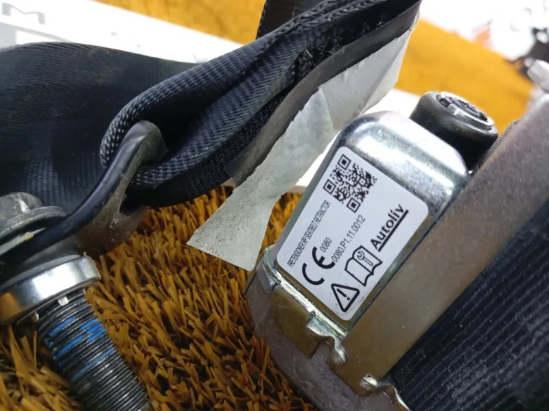 Ремень безопасности