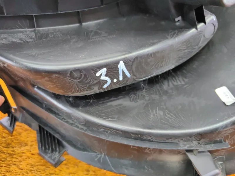 Накладка на порог салона