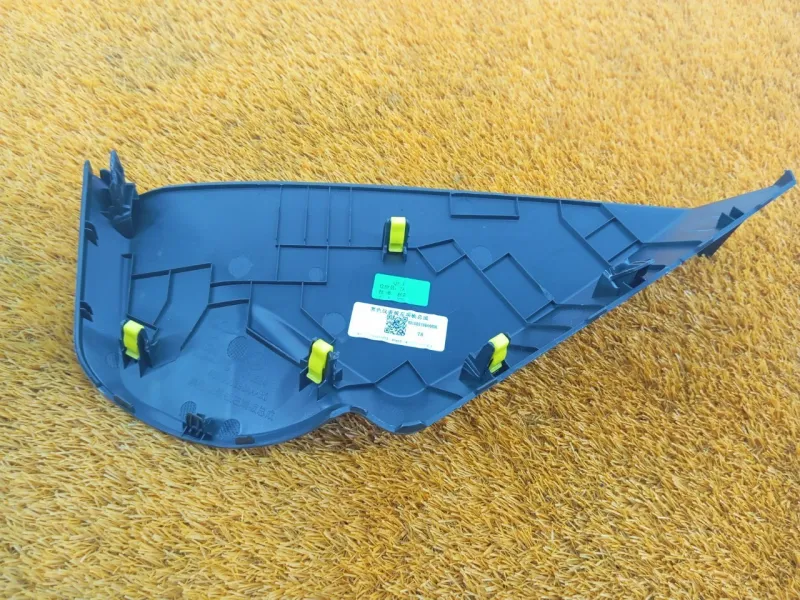 Накладка на торпедо