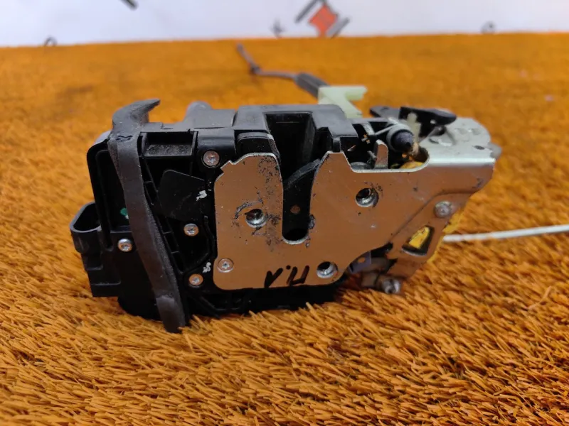 Замок двери