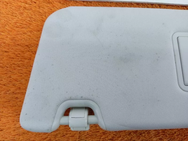 Козырек солнцезащитный