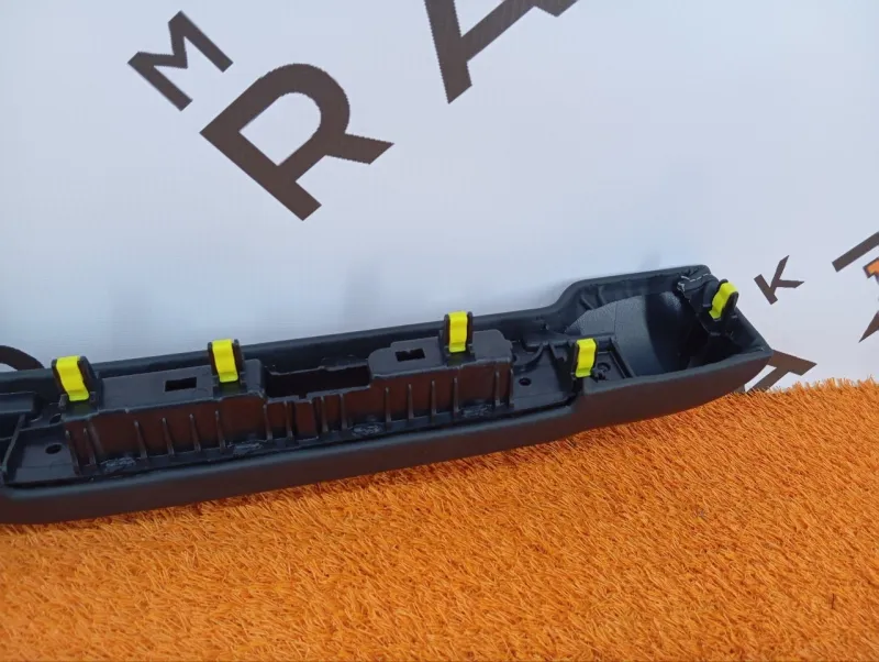 Накладка торпедо