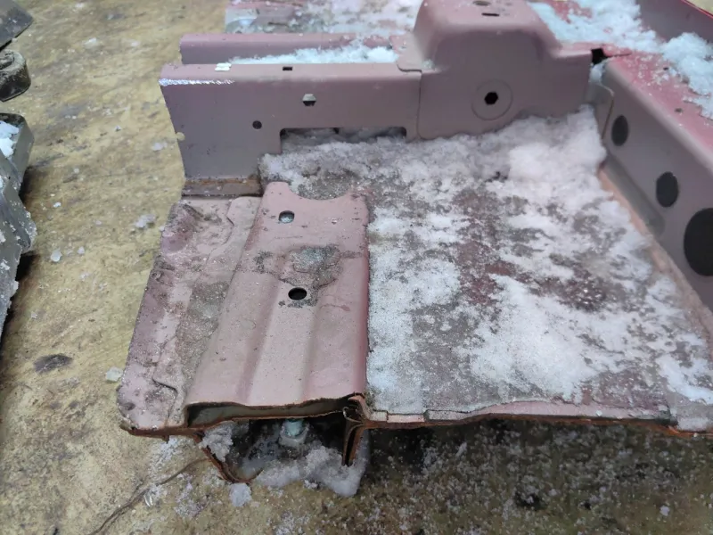 Порог с центральной стойкой